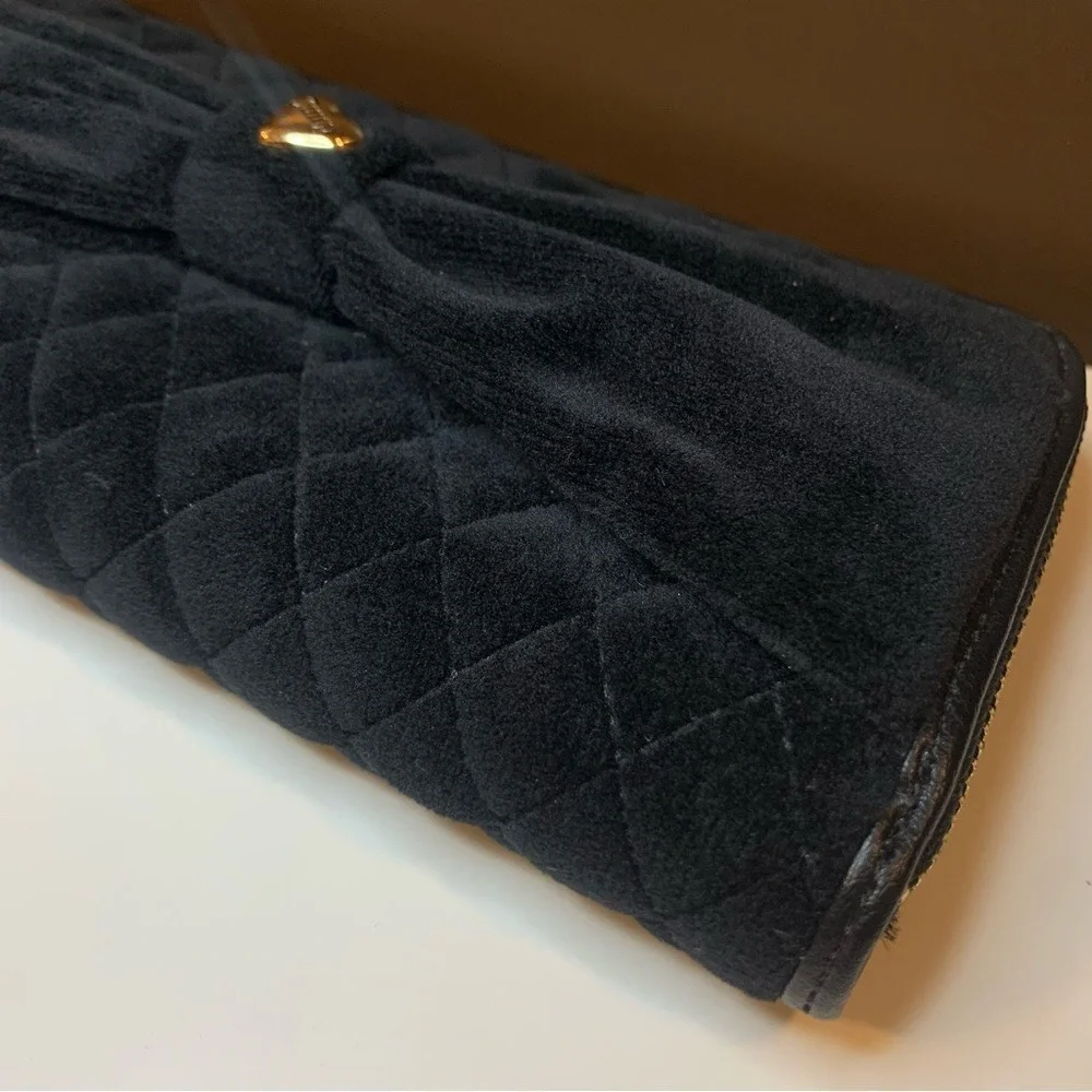 NWT Juicy Couture Tied With a Bow Large Zip Around Wallet